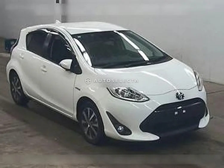 Toyota Aqua 2018, photo 1 of 1
