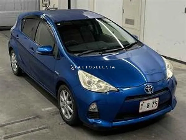 Toyota Aqua 2012, photo 1 of 1