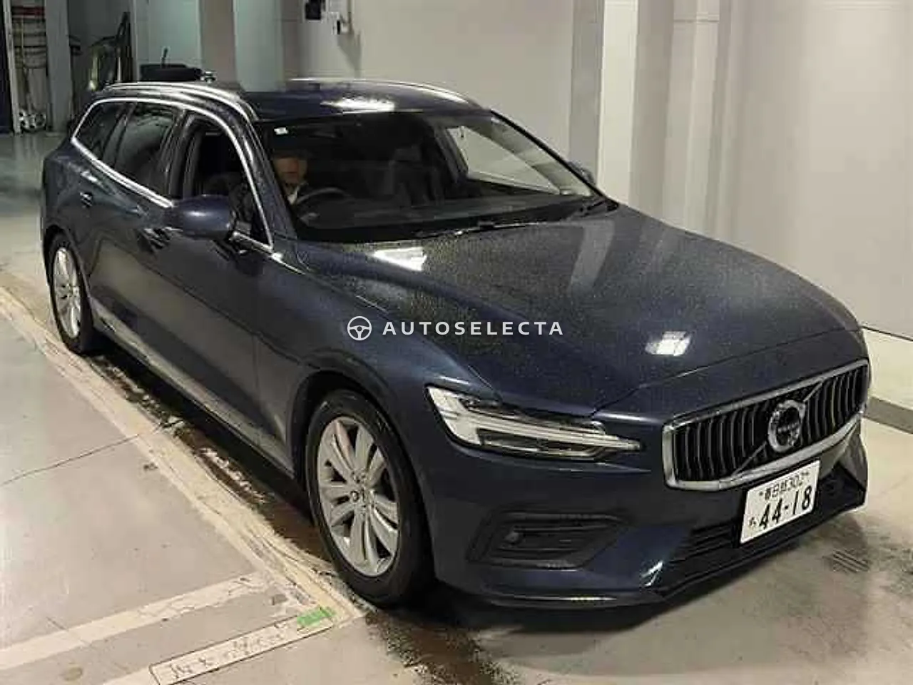 Volvo V60 2019, photo 1 of 1