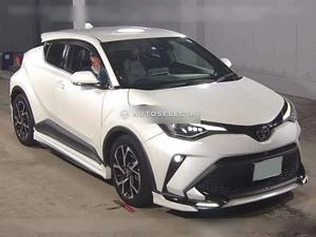 Toyota C-HR 2021, auction grade 4.5