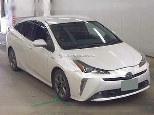 Toyota Prius 2019, auction grade R
