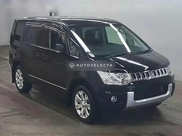 Mitsubishi Delica D:5 2013, auction grade 4