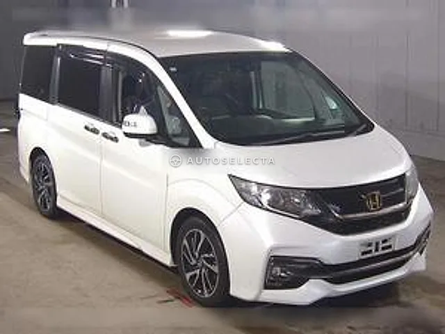 Honda Stepwgn Spada 2017, auction grade 3.5