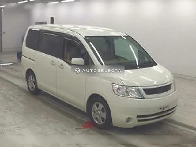 Nissan Serena 2005