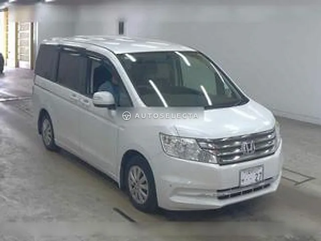 Honda Stepwgn 2013, auction grade 4