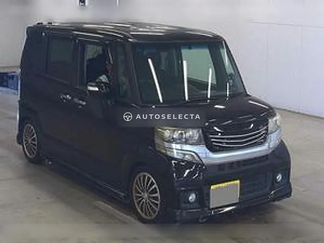 Honda N-BOX Custom 2013, auction grade 3.5