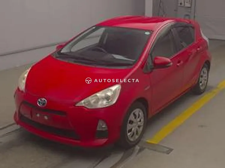 Toyota Aqua 2013, photo 1 of 1