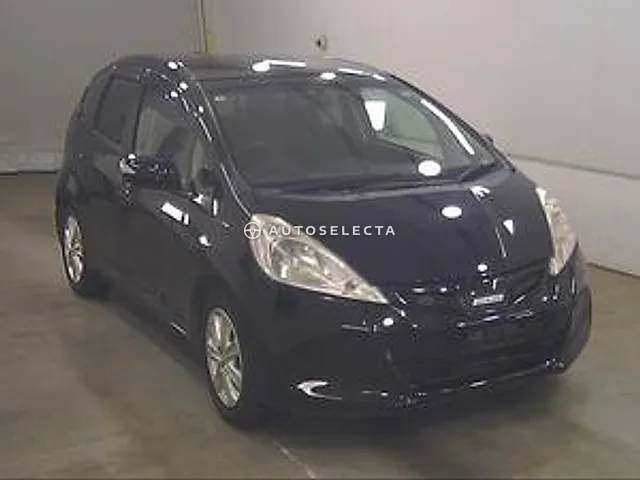 Honda Fit 2011, auction grade 3.5