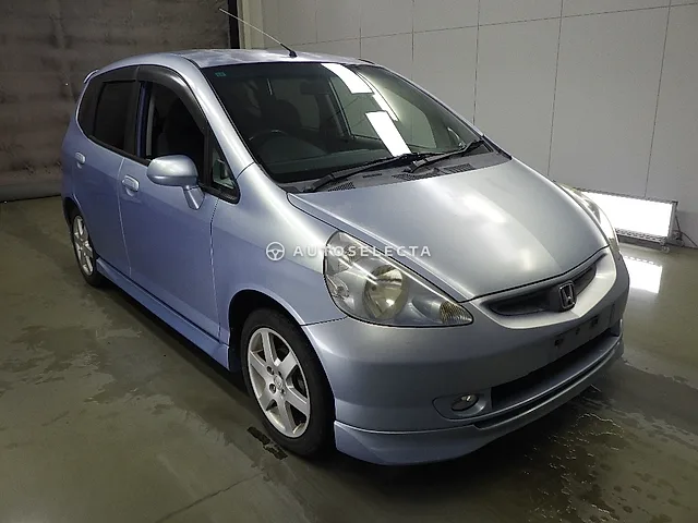 Honda Fit 2001, auction grade 3.5