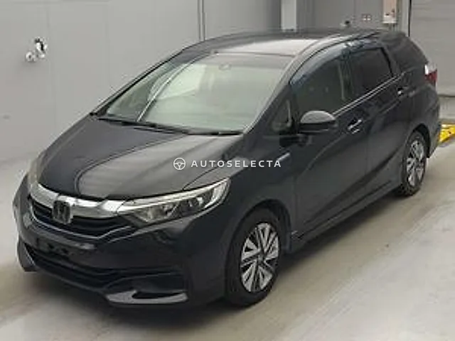 Honda Shuttle 2018, auction grade 3.5