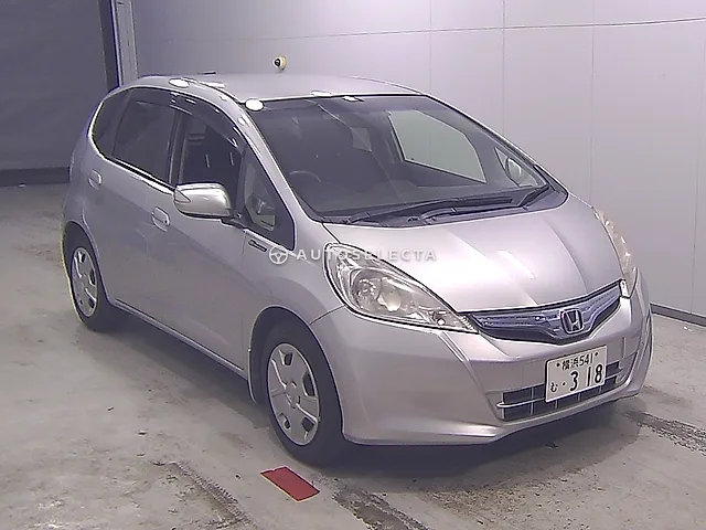 Honda Fit 2012, auction grade R