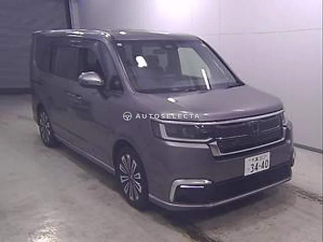 Honda Stepwgn Spada 2024, auction grade 4.5
