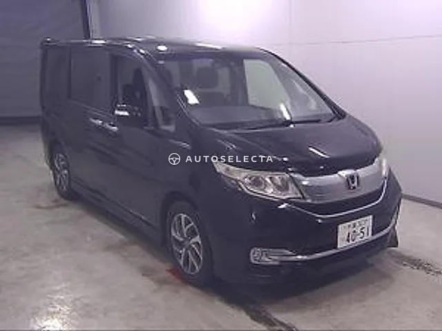 Honda Stepwgn Spada 2016, auction grade R