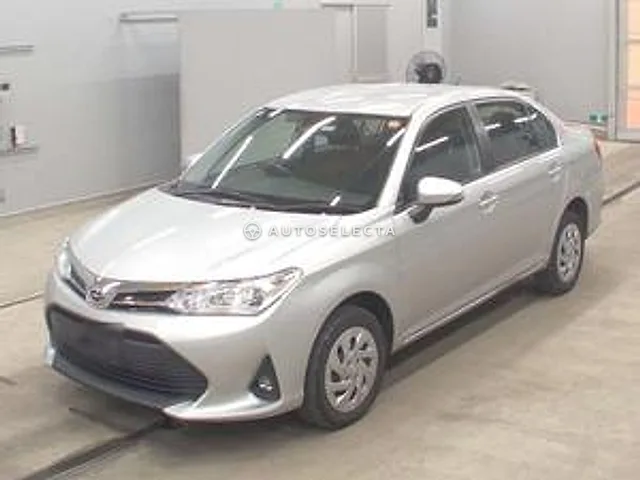 Toyota Corolla Axio 2021, auction grade 3.5