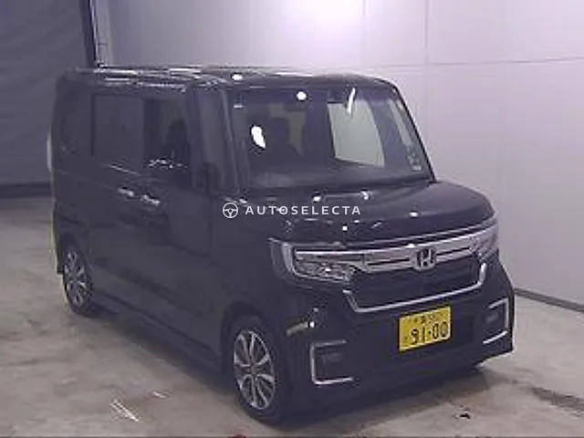 Honda N-BOX 2022, auction grade R