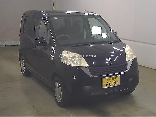 Honda Life 2009, auction grade 3