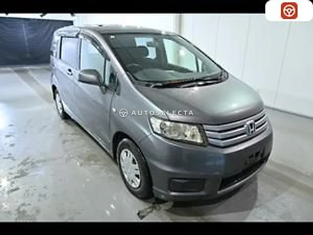 Honda Freed Spike 2011, auction grade 3.5
