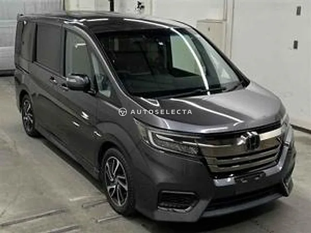Honda Stepwgn Spada 2018, auction grade 4