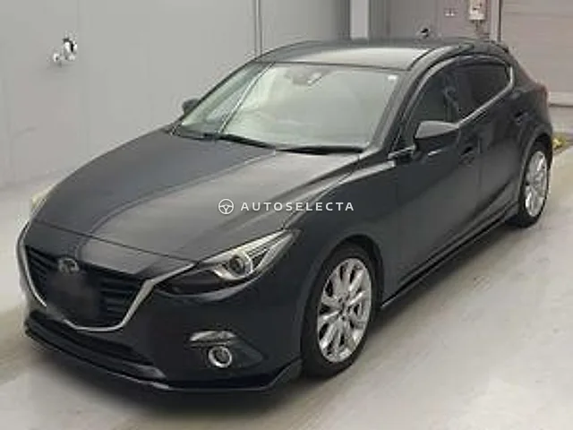 Mazda Axela Sport 2015, auction grade 3