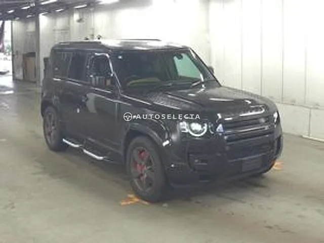 Land Rover Defender 2023, auction grade 5