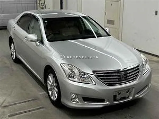 Toyota Crown 2009, auction grade 4