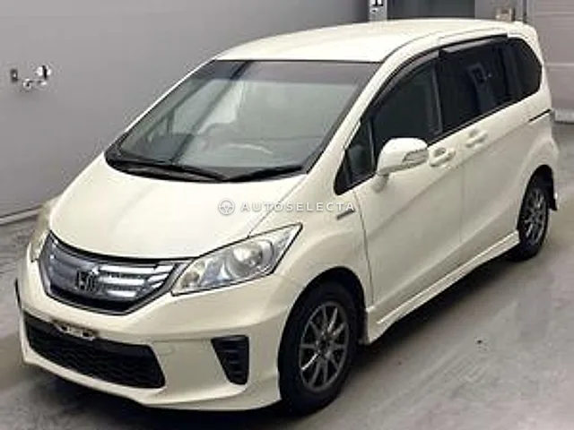 Honda Freed Hybrid 2011, auction grade 3.5