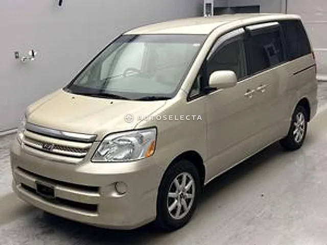 Toyota Noah 2004, auction grade R
