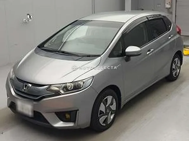 Honda Fit Hybrid 2014, auction grade 3.5