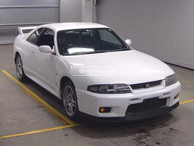 Nissan Skyline GT-R V-Spec 1996, auction grade 4.5