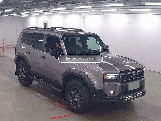 Toyota Land Cruiser 2025, auction grade 5