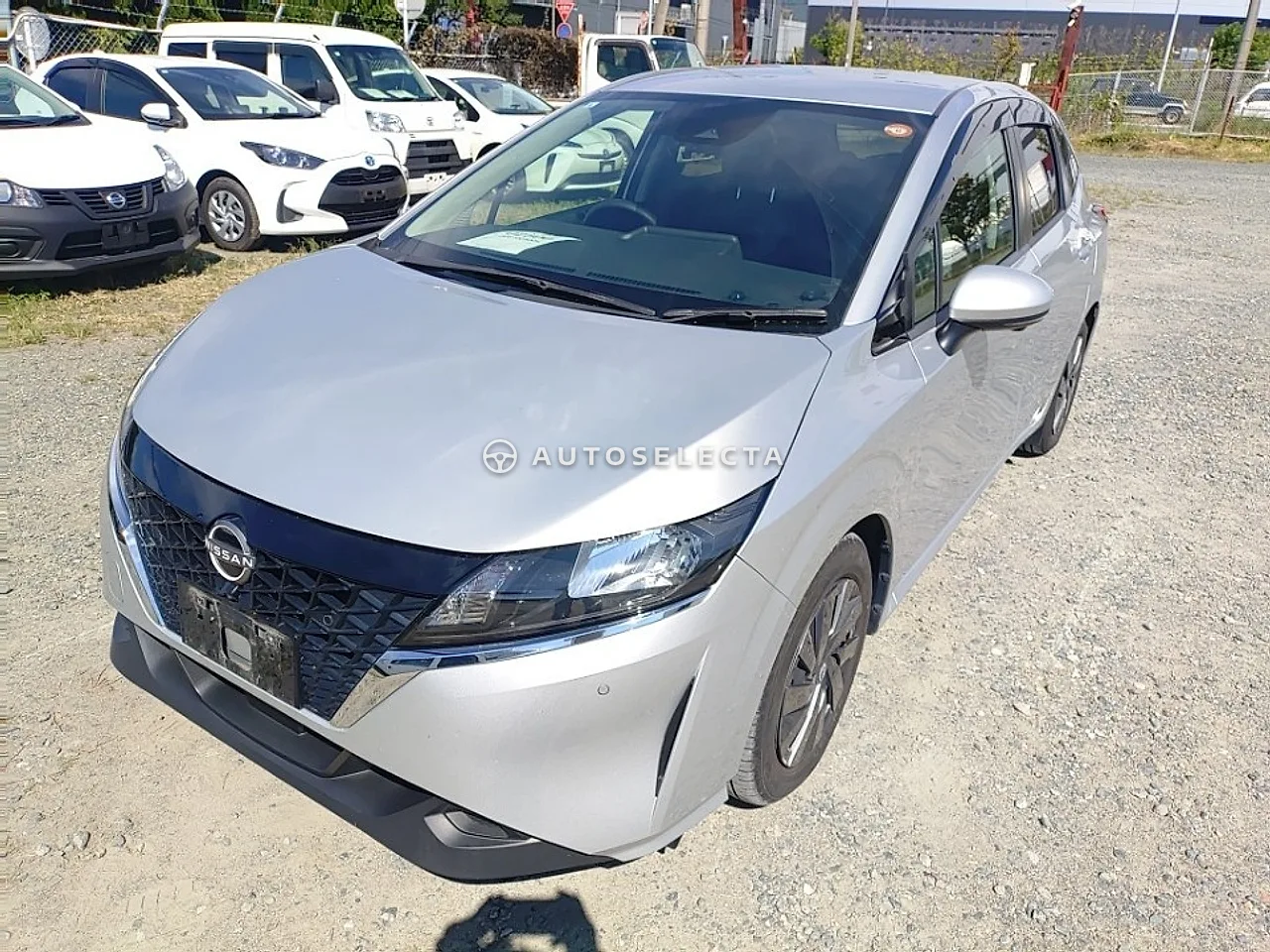 Nissan Note 2021, photo 1 of 11