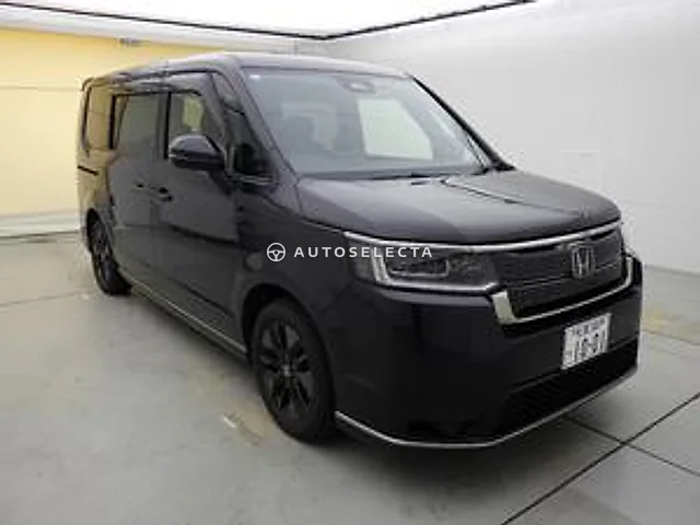 Honda Stepwgn Spada 2022, auction grade 4