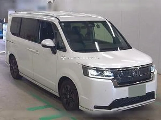 Honda Stepwgn Spada 2023, auction grade 4.5