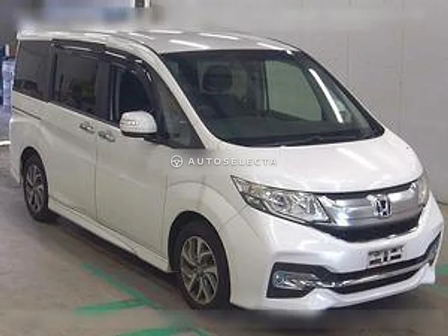Honda Stepwgn Spada 2016, auction grade 3.5