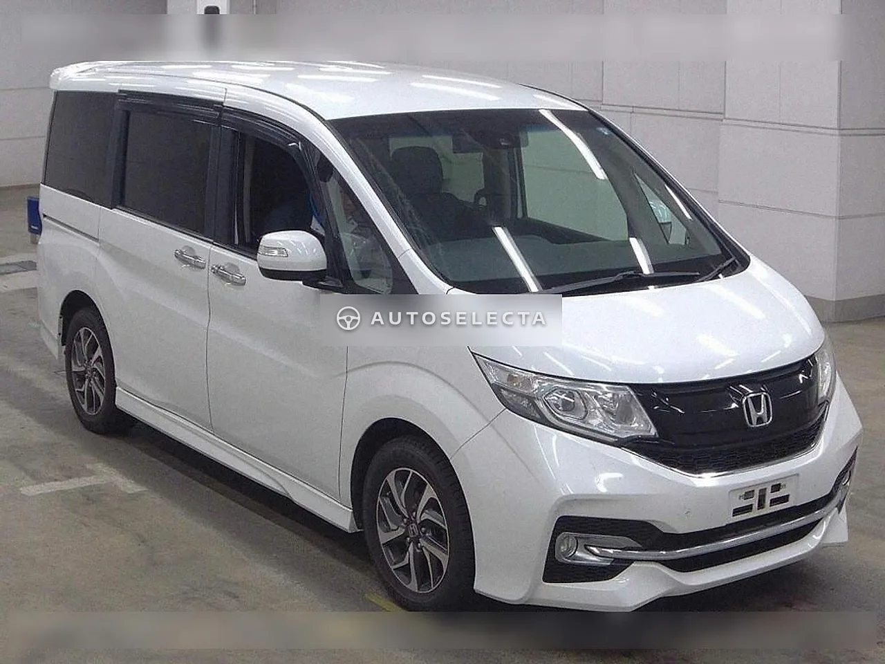Honda Stepwgn Spada 2015, photo 1 of 1