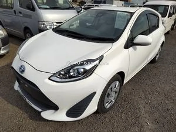 Toyota Aqua 2021, photo 1 of 1