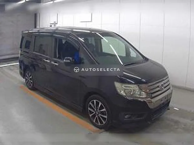 Honda Stepwgn Spada 2013, auction grade 4