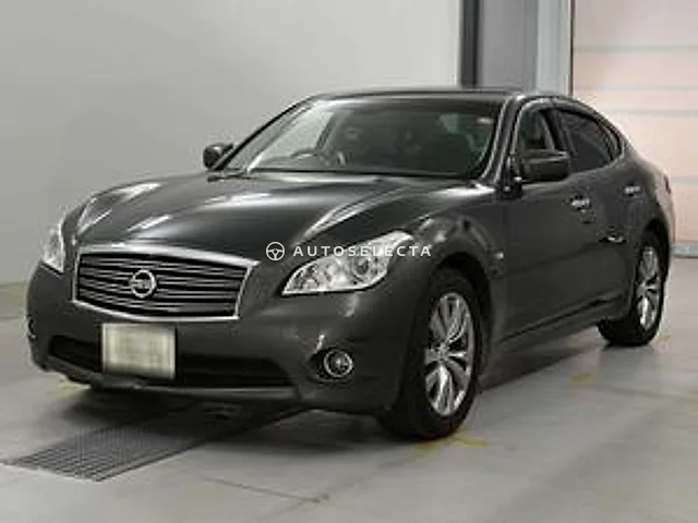 Nissan Fuga 2014, auction grade 3.5
