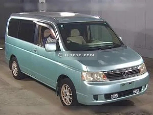 Honda Stepwgn 2003, auction grade 3