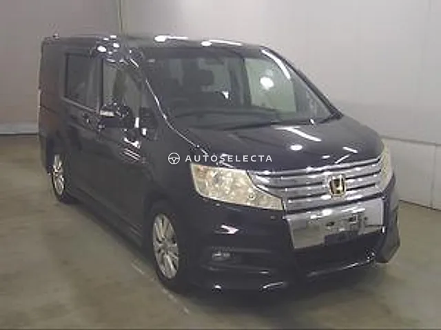 Honda Stepwgn Spada 2009, auction grade 3.5