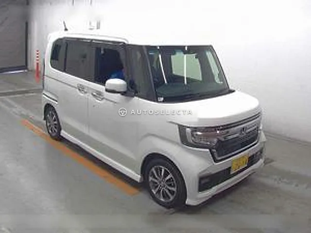 Honda N-BOX Custom 2020, auction grade 4.5