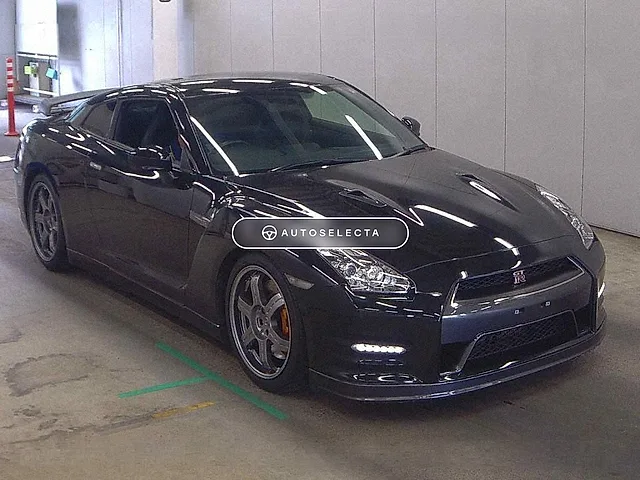 Nissan GT-R 2013, auction grade 4