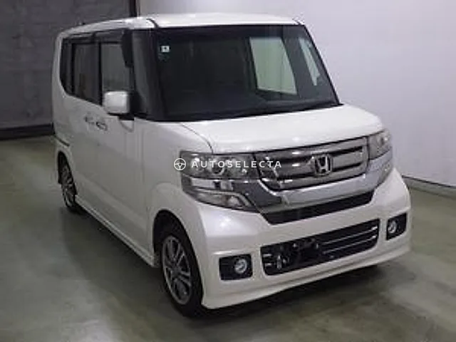 Honda N-BOX 2016, auction grade 3.5