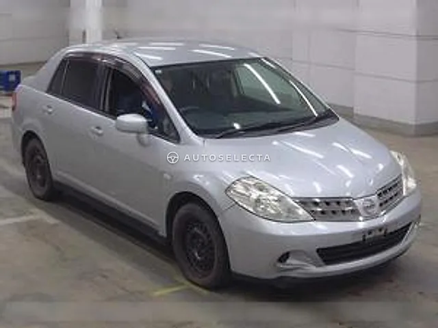 Nissan Tiida Latio 2008, auction grade RA