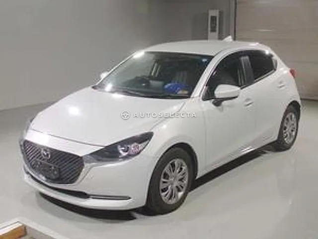 Mazda MAZDA2 2022, auction grade 4