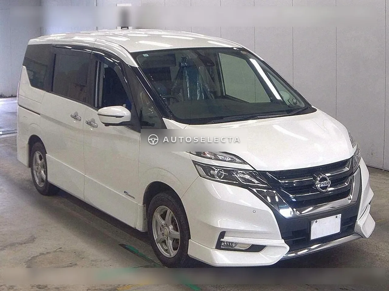 Nissan Serena 2017, photo 1 of 1