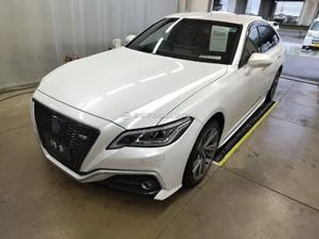 Toyota Crown 2021, auction grade 3.5