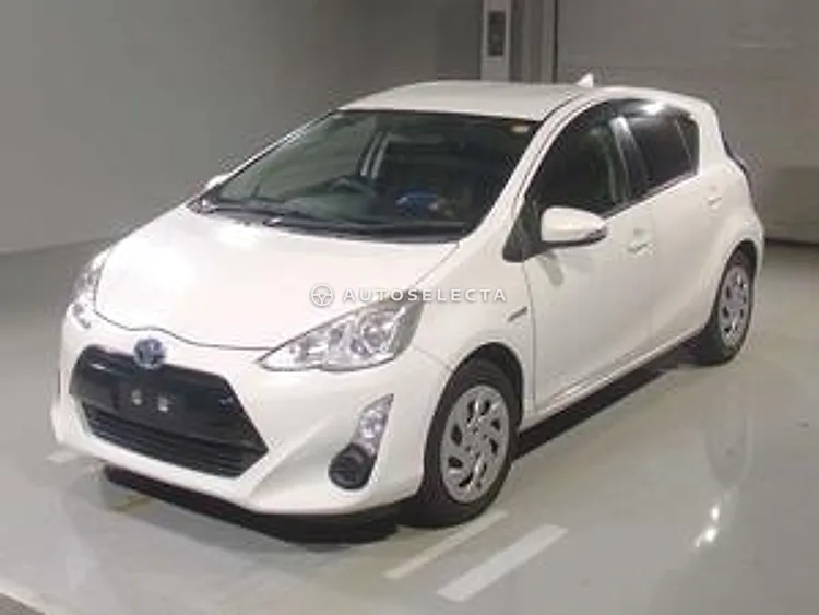 Toyota Aqua 2016, photo 1 of 1