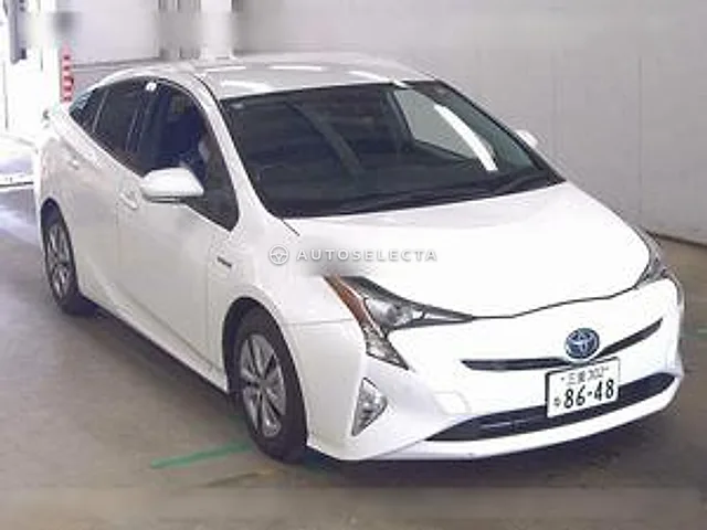 Toyota Prius 2016, auction grade 3