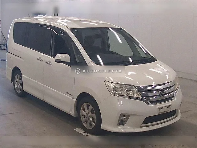 Nissan Serena 2013